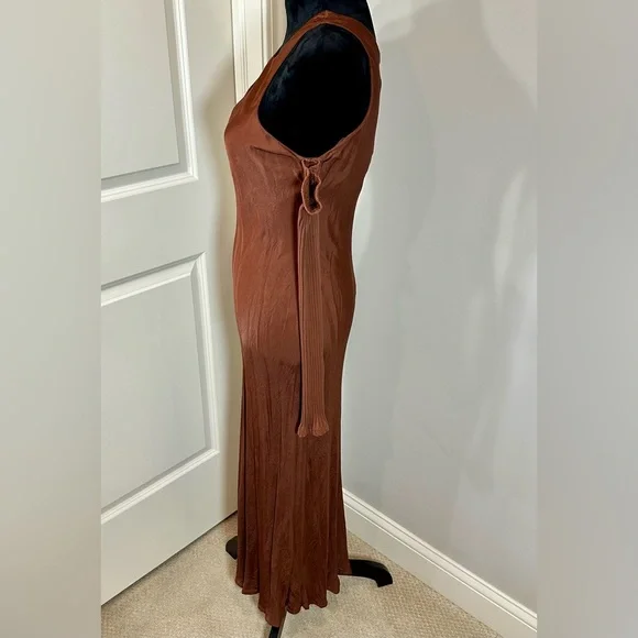 ZARA COMBINATION ARM WARMER
DRESS ✨EUC✨ 100% Viscose Main - Picture 15 of 16